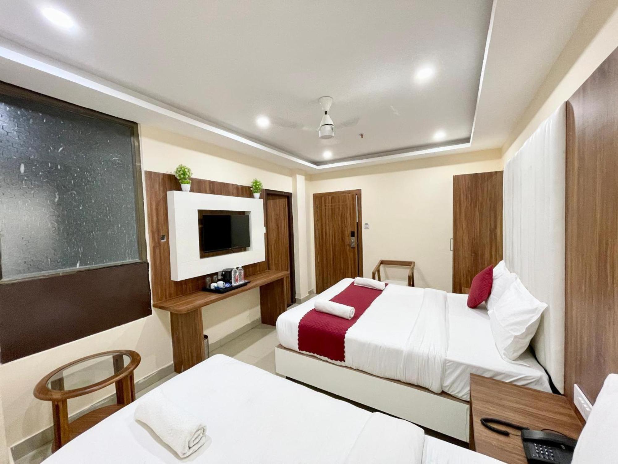 Hotel Shree Radha Krishna Varanasi Dış mekan fotoğraf